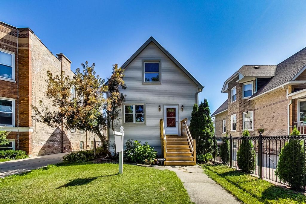 5429 W Leland Ave, Chicago, IL 60630
