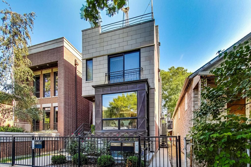 1029 N Wolcott Ave #C, Chicago, IL 60622