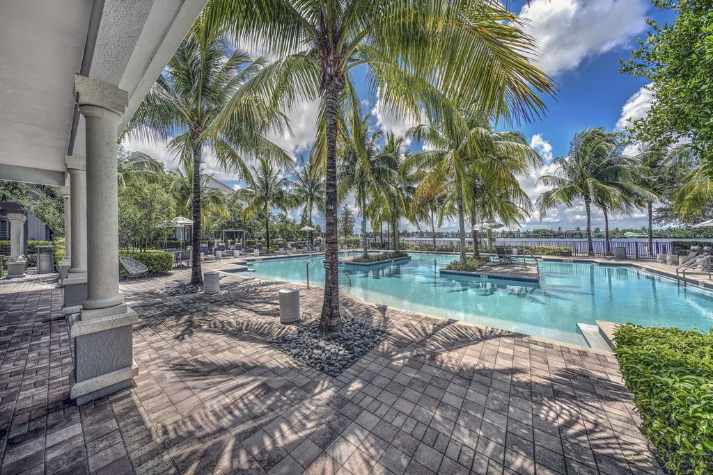 6300 SW 24th Pl, Fort Lauderdale, FL 33314