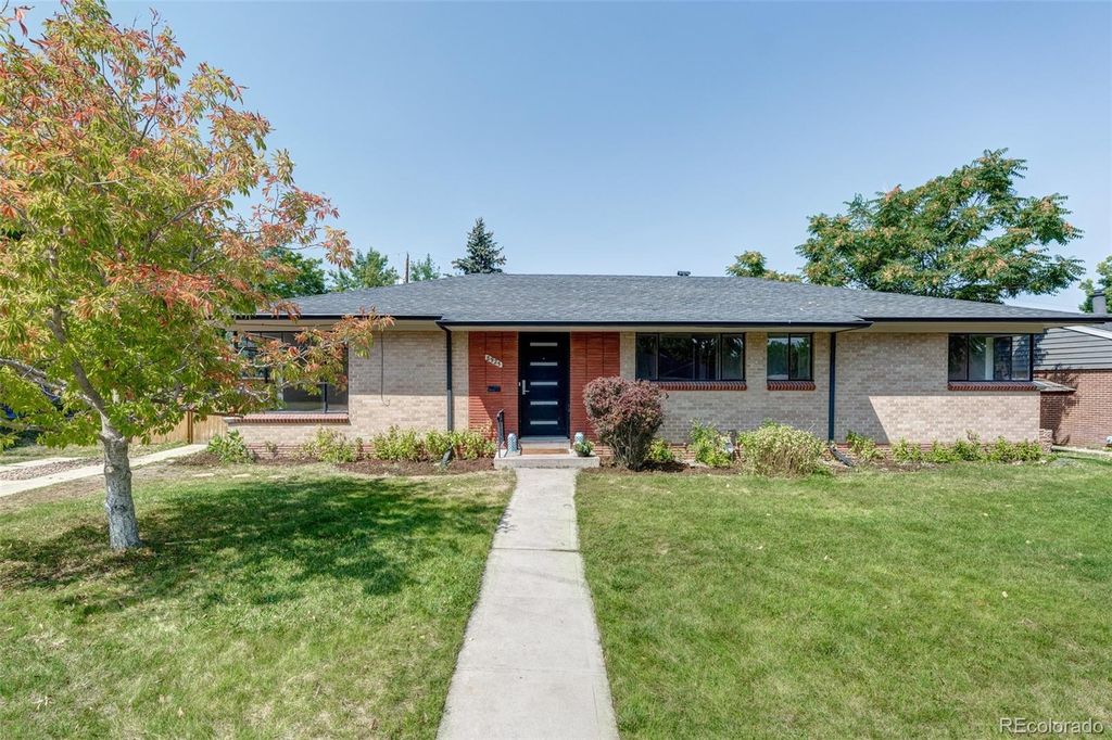 8925 W 4th Place, Lakewood, CO 80226