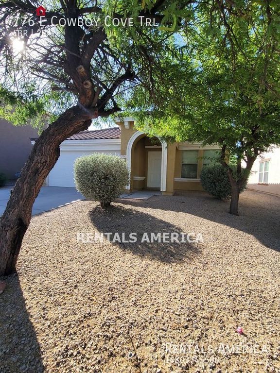 776 E Cowboy Cove Trl, San Tan Valley, AZ 85143