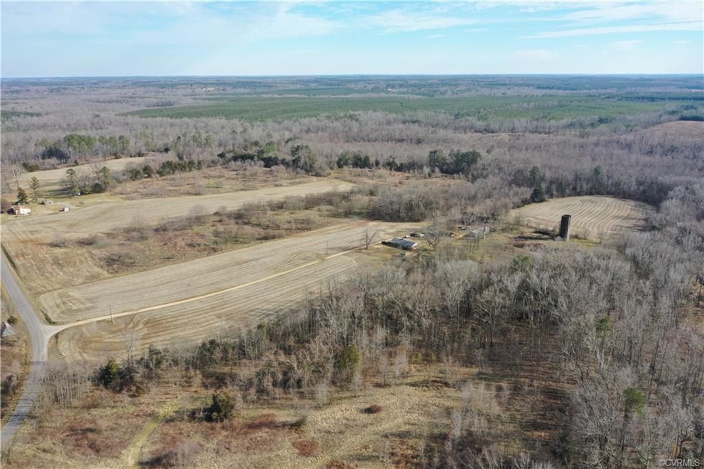 13408 Continental Rd, Wilsons, VA 23894
