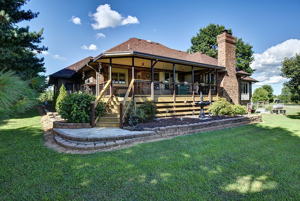 726 Division St, Sparta, MO 65753 Trulia