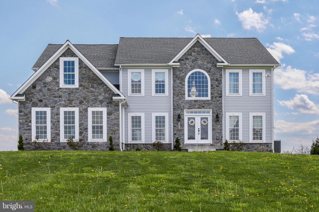 13160 Creagerstown Rd, Thurmont, MD 21788