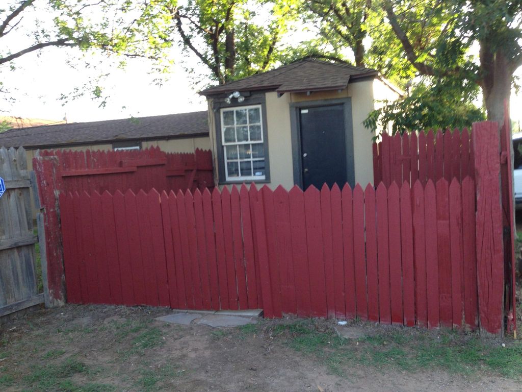 2418 1/2 30th St, Lubbock, TX 79411