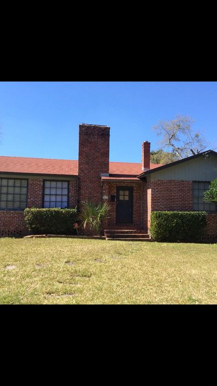 942 Old Hickory Rd, Jacksonville, FL 32207