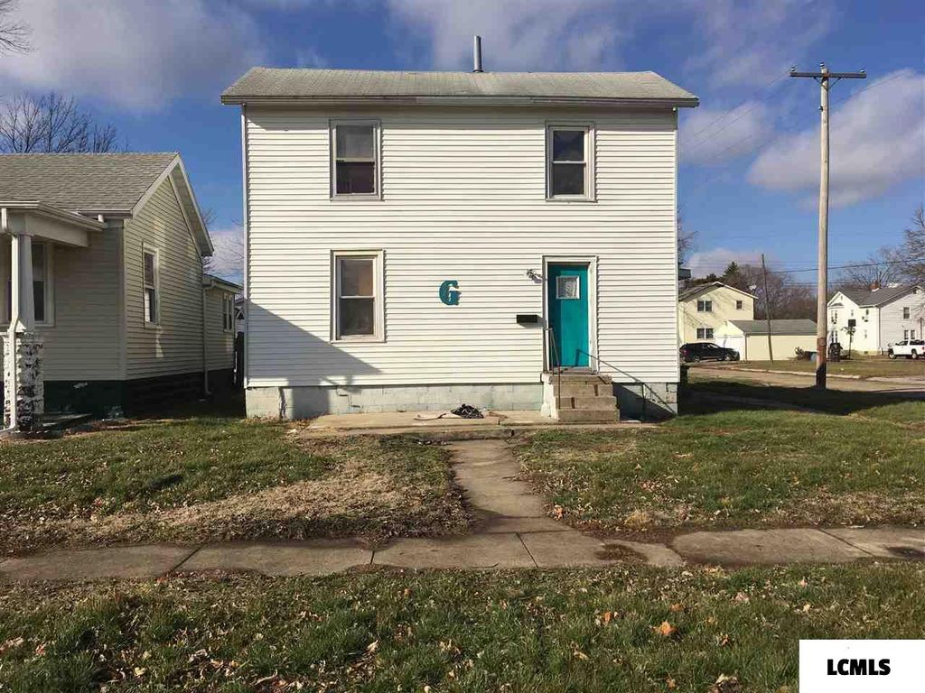 723 N Sherman St, Lincoln, IL 3 Bed, 1 Bath SingleFamily Home 5