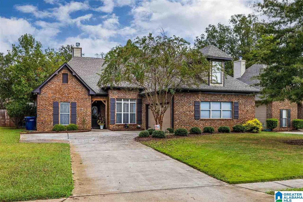 632 Barkley Cir, Alabaster, AL 35007