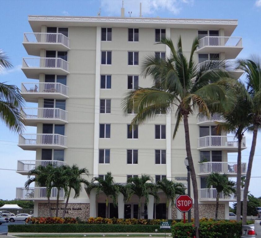 125 Ocean Avenue #216, Palm Beach Shores, FL 33404