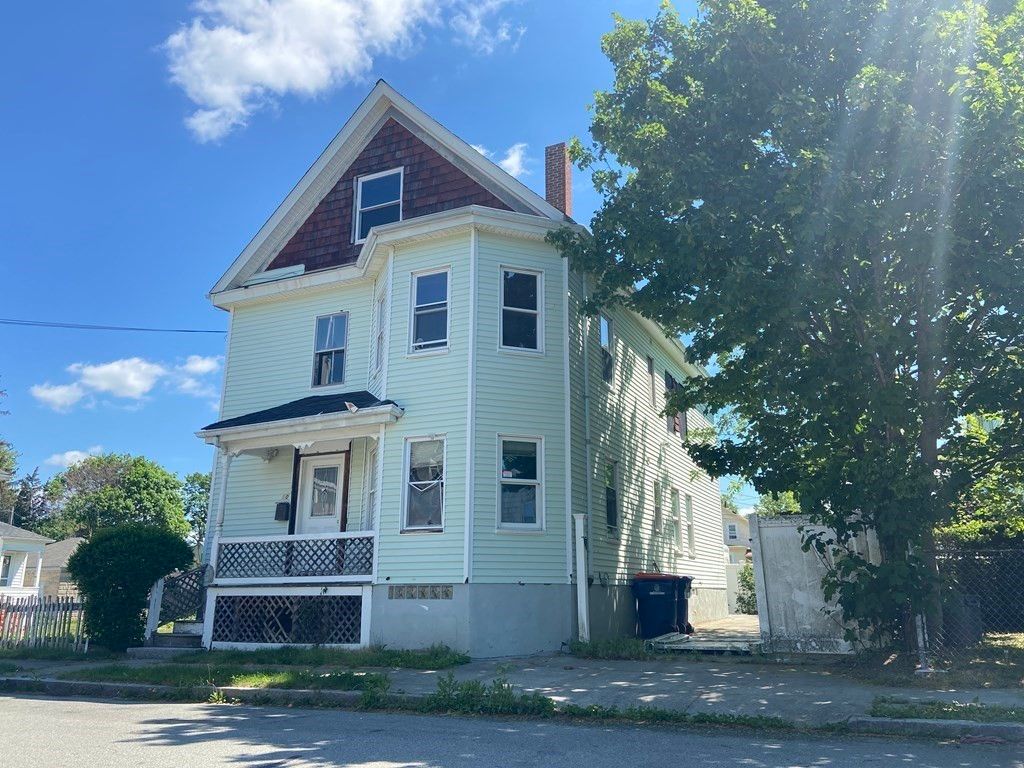 10 Florence St, New Bedford, MA 02740