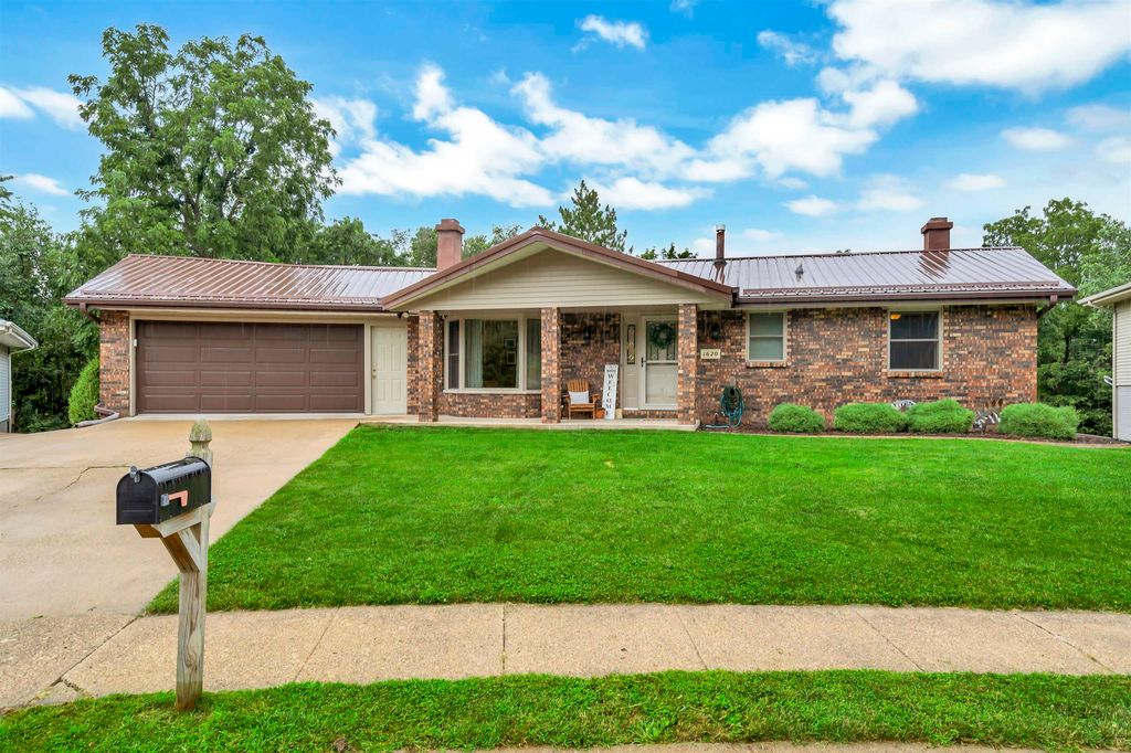 1620 Lori Ct, Dubuque, IA 52001 Trulia