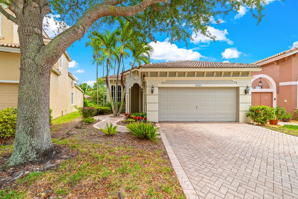 5881 NW 124th Way, Coral Springs, FL 33067