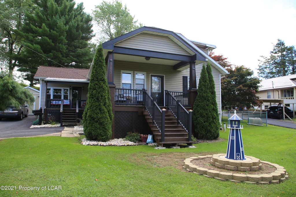 383 Hudsondale St, Weatherly, PA 18255 Trulia