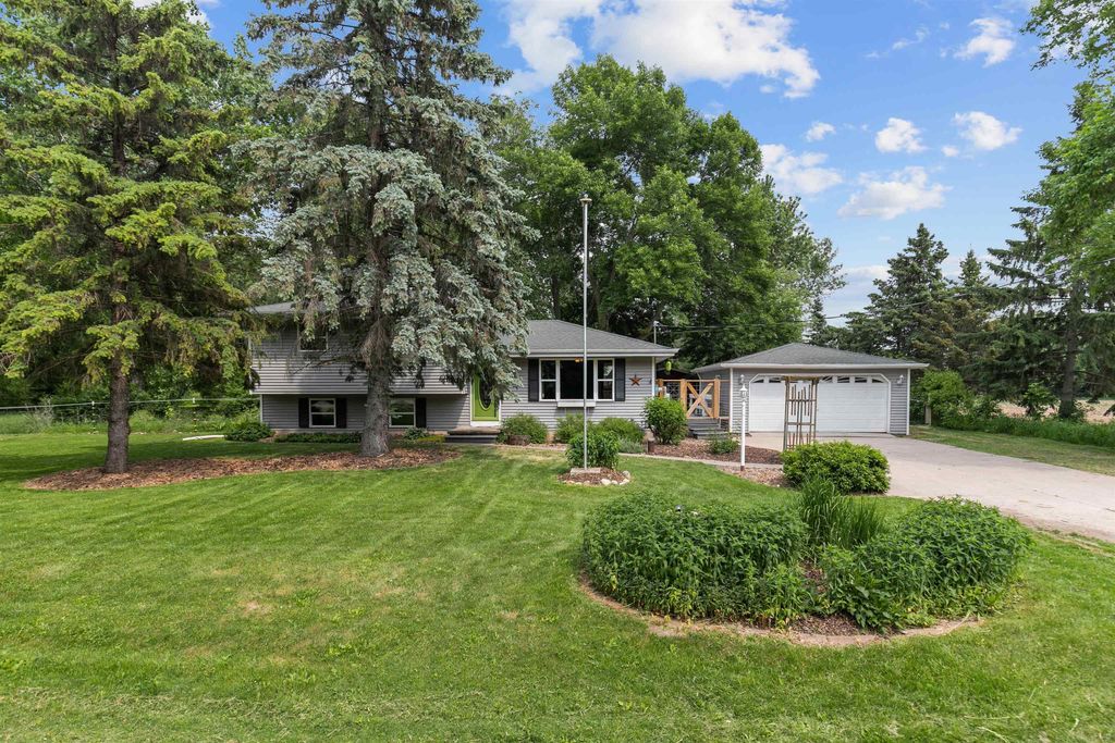 N8290 Firelane 12, Menasha, WI 54952 Trulia