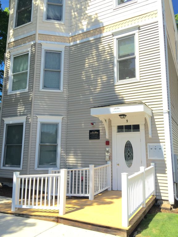 9 Gardner Ter, Boston, MA 02134
