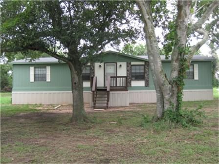 2427 Penick Rd, Waller, TX 77484