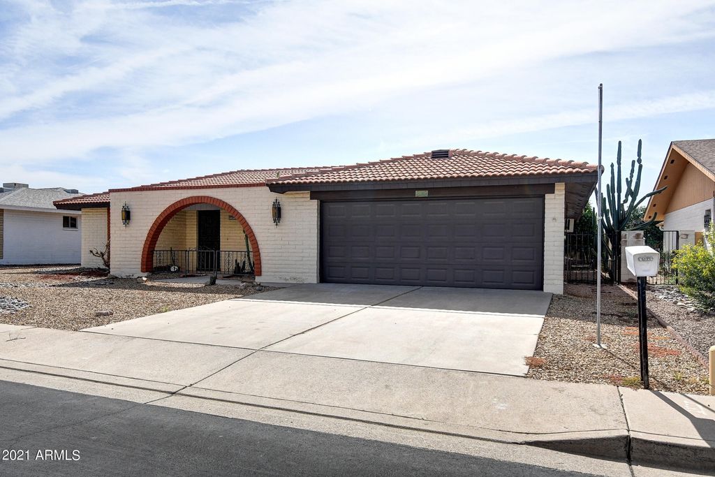 4737 E Flower Cir, Mesa, AZ 85206