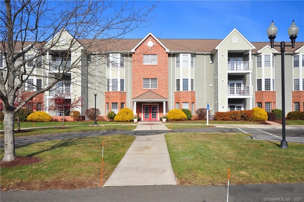 60 Cassandra Blvd #310, West Hartford, CT 06107