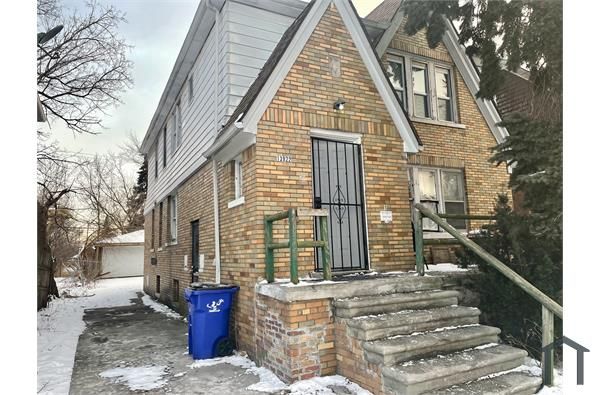 13922 Fordham St, Detroit, MI 48205