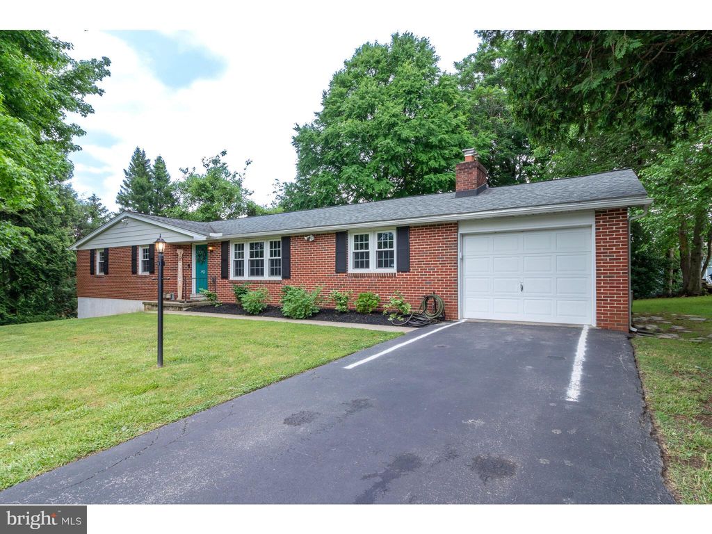 3 Buttonwood Dr, West Grove, PA 19390 See Estimated Value