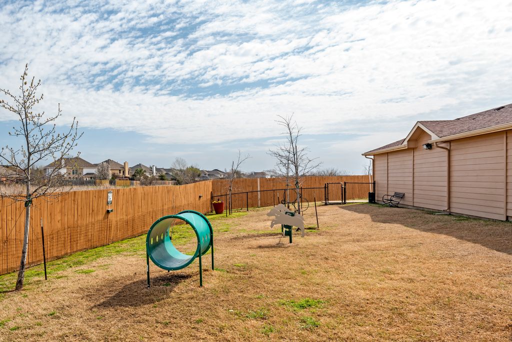 8828 N Riverside Dr, Keller, TX 76244