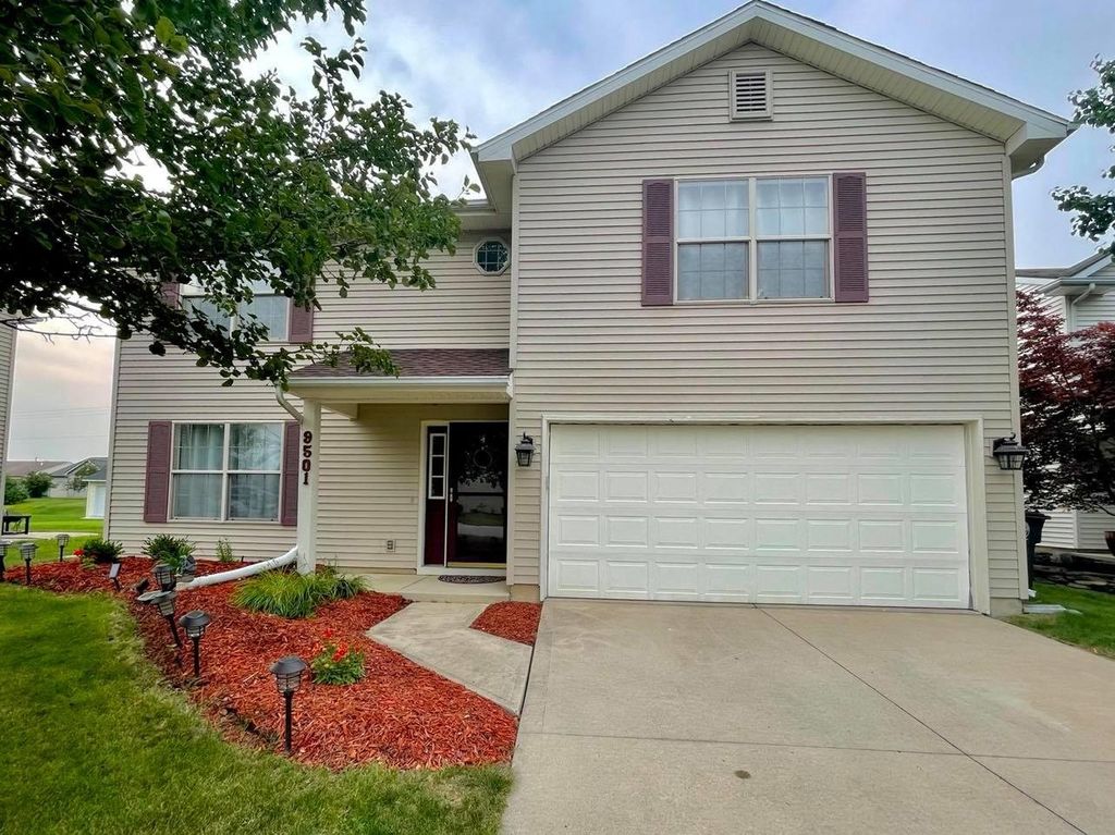 9501 Hidden Village Pl, Fort Wayne, IN 46835