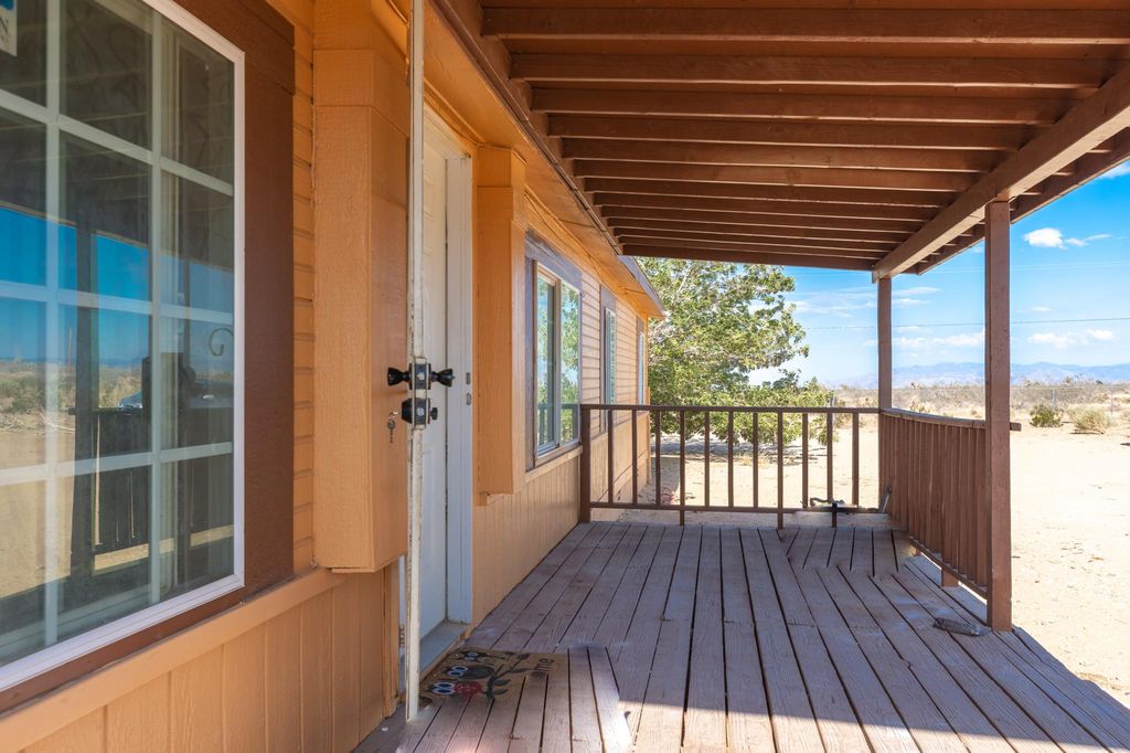 7828 Sunset Rd, Phelan, CA 92371 Trulia