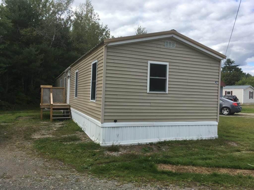 47 Pheasant Hill Trailer Park, Milford, ME 3 Bed, 1 Bath Single