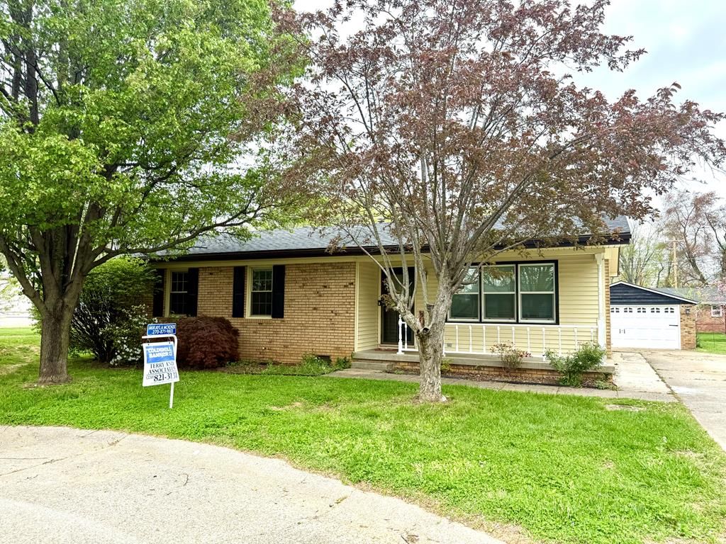 1515 Smith Ct, Henderson, KY 42420