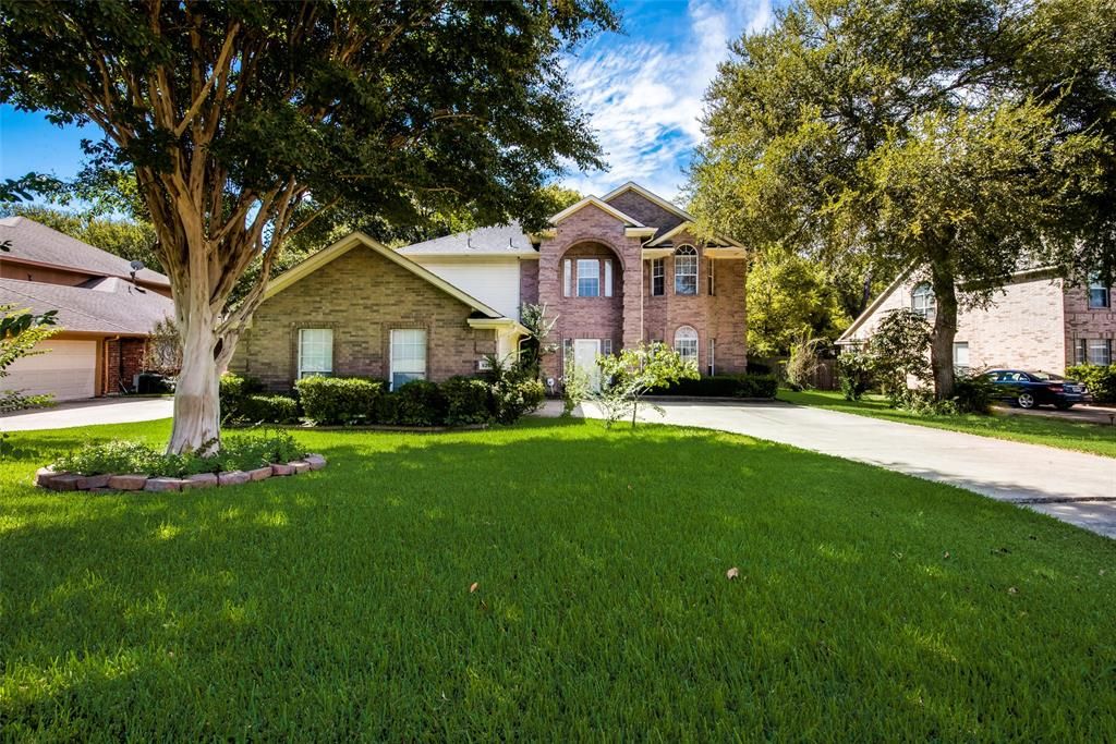 525 N Parks Dr, Desoto, TX 75115