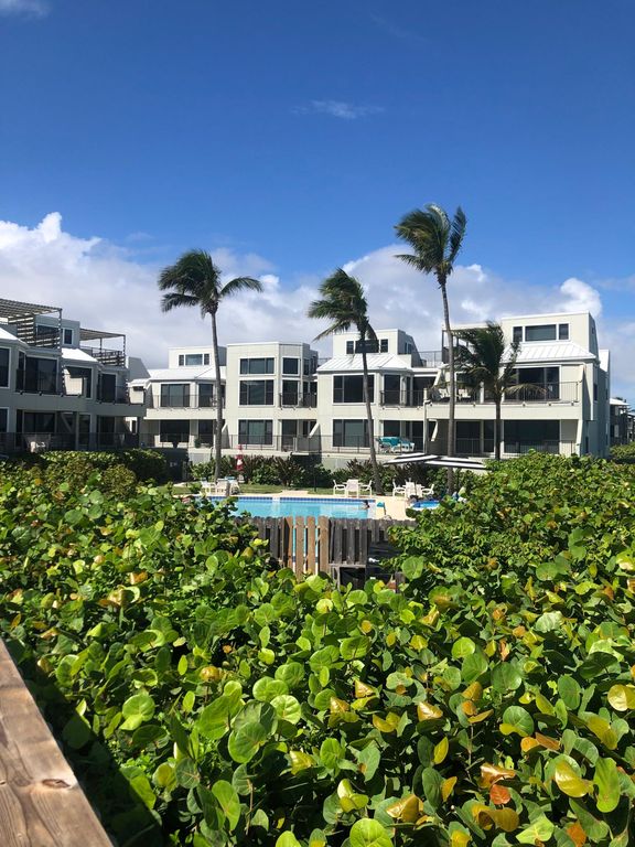2040 NE Ocean Blvd #D, Stuart, FL 34996