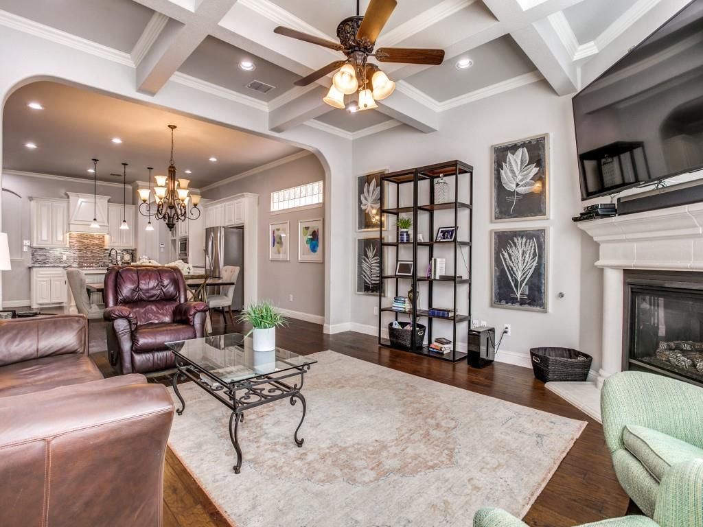 3925 Bentley Dr, Bedford, TX 76021