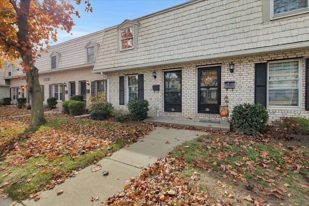 90 Corey Colonial 90, Agawam, MA 01001 Trulia