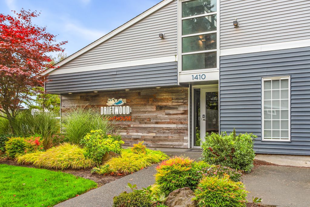 1610 W  James Pl #1H-10, Kent, WA 98032