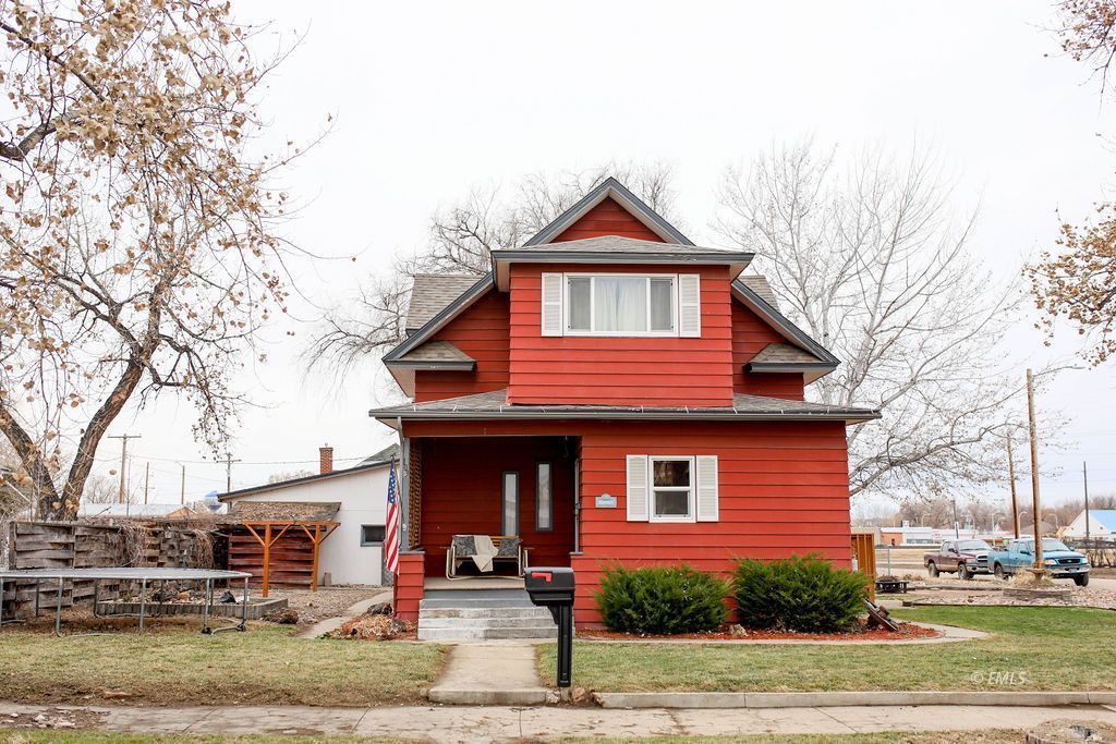 103 S Center Ave, Miles City, MT 59301 Trulia