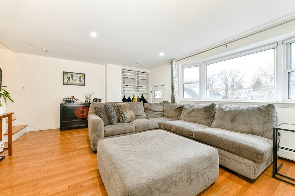 16 Ralston Rd, Hyde Park, MA 02136