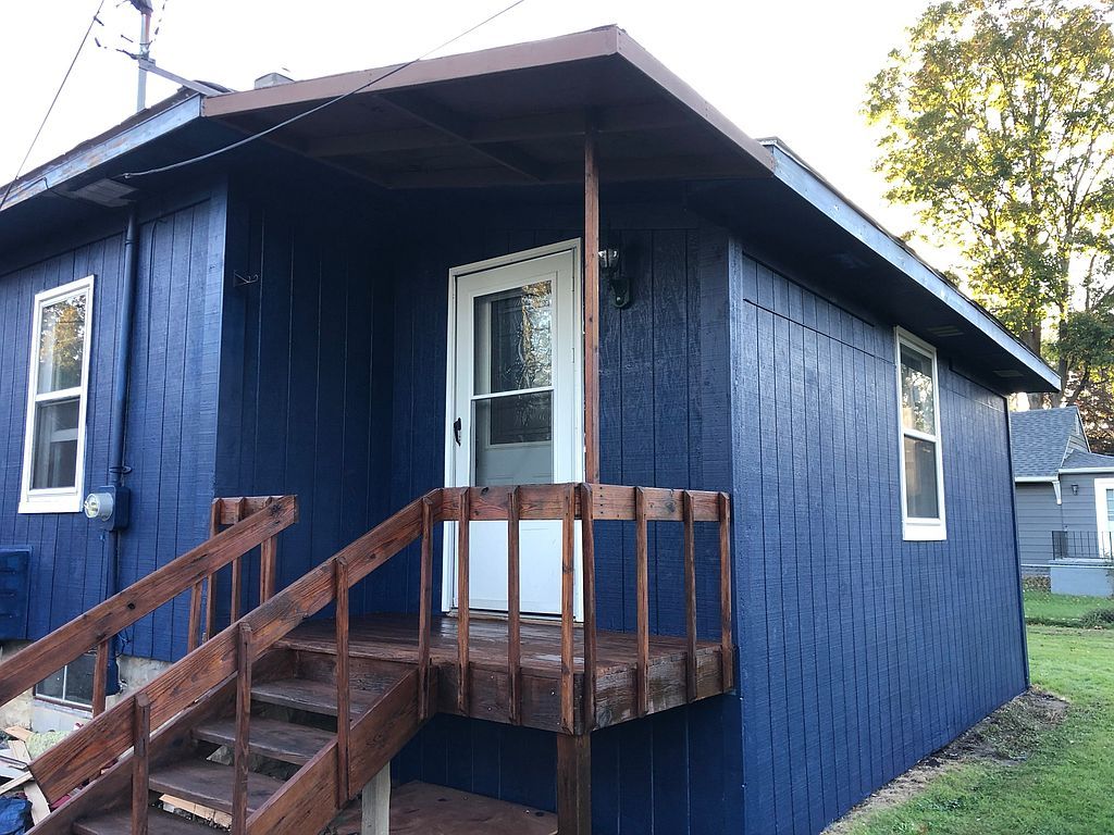 4641 Tolland Ave, Holt, MI 48842