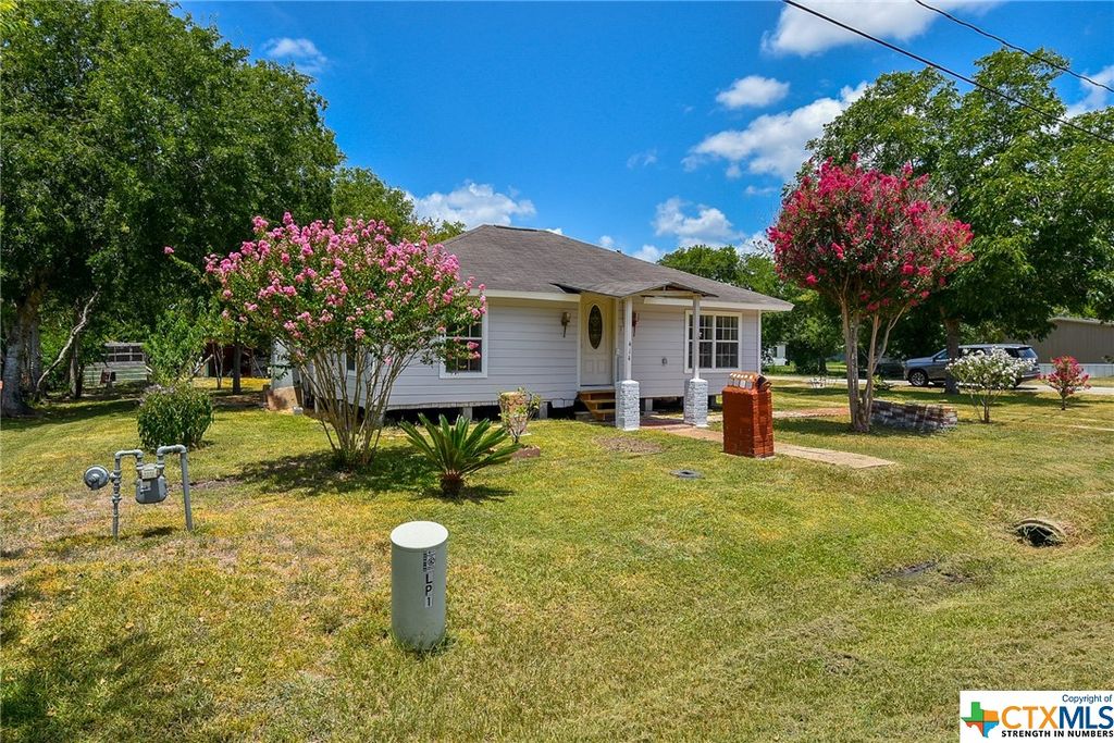 414 E Cedar St, Edna, TX 77957 Trulia