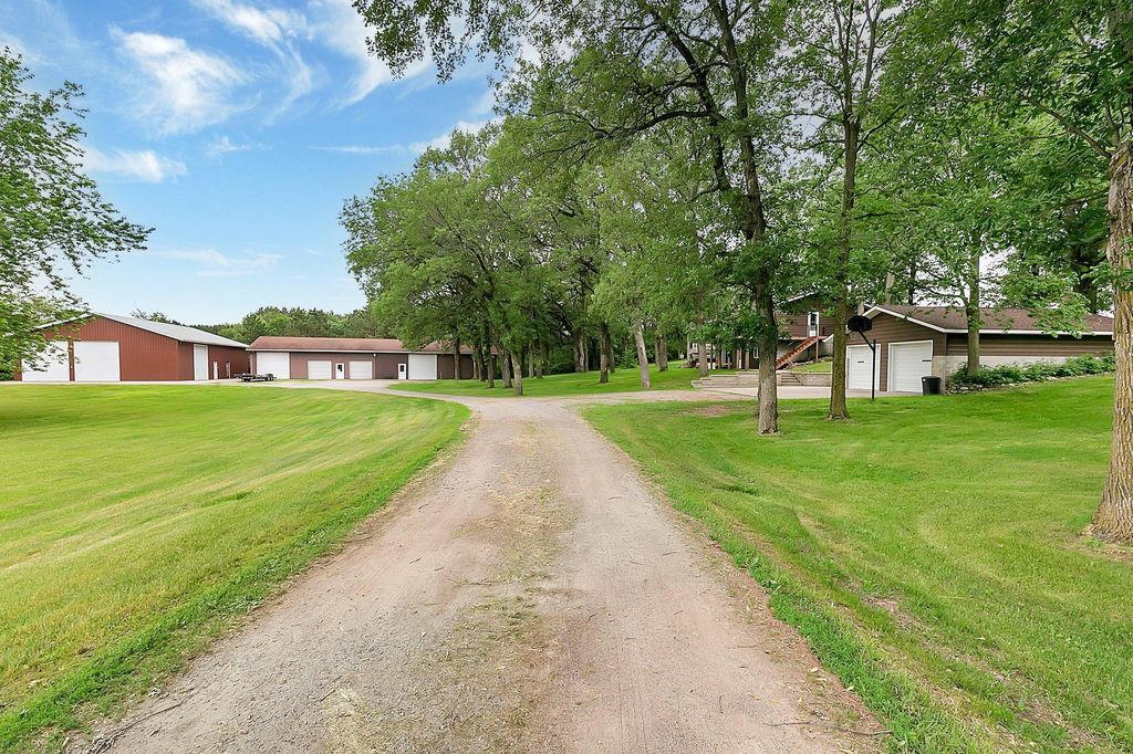 2610 119th St NW, Rice, MN 56367