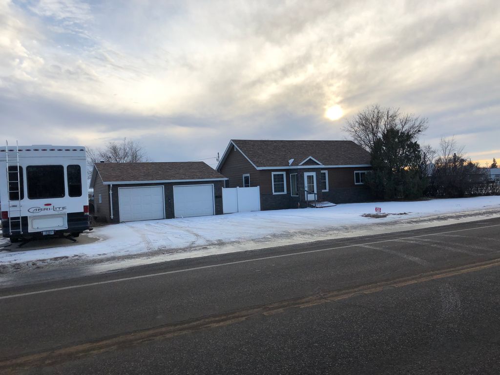 502 E 1st Ave, Plentywood, MT 59254 Trulia