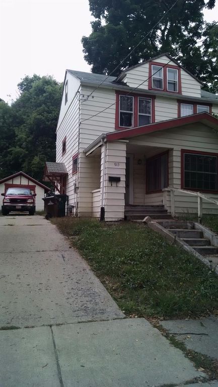915 Wisconsin Ave, Lansing, MI 48915