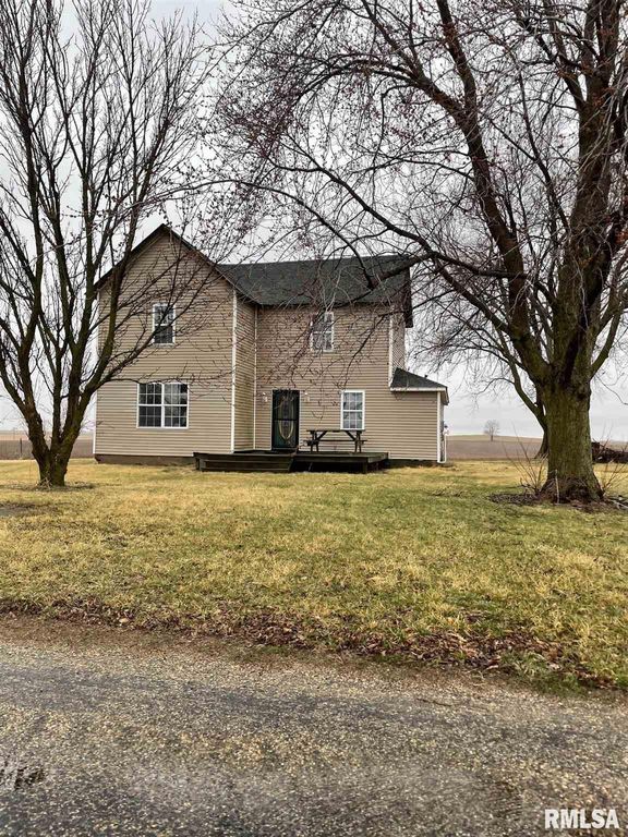 10312 N County Road 3850E, Mason City, IL 62664