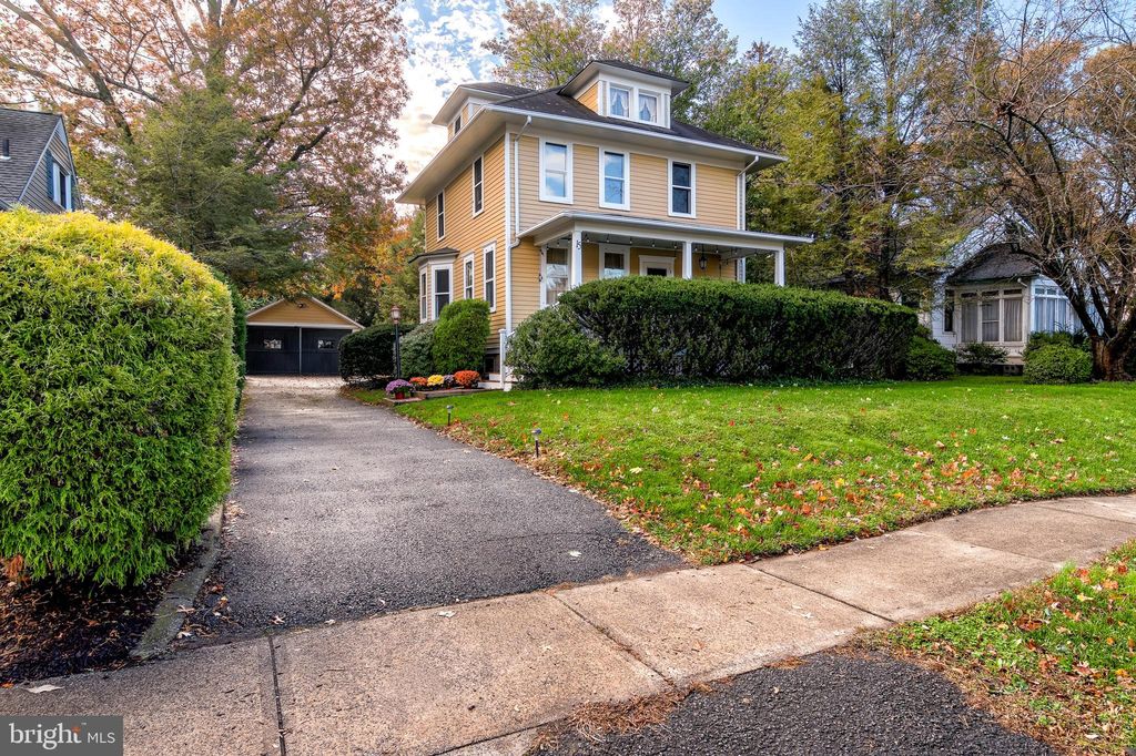 15 Crestmont Ave, Trenton, NJ 08618
