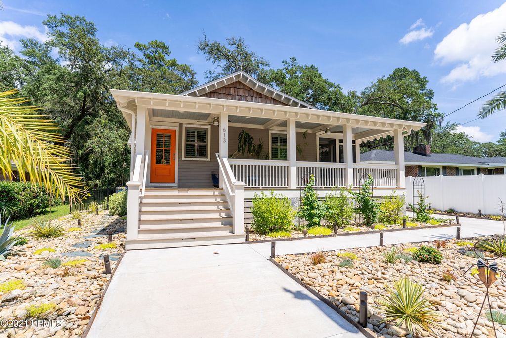 613 Arnold Dr, Beaufort, SC 29902