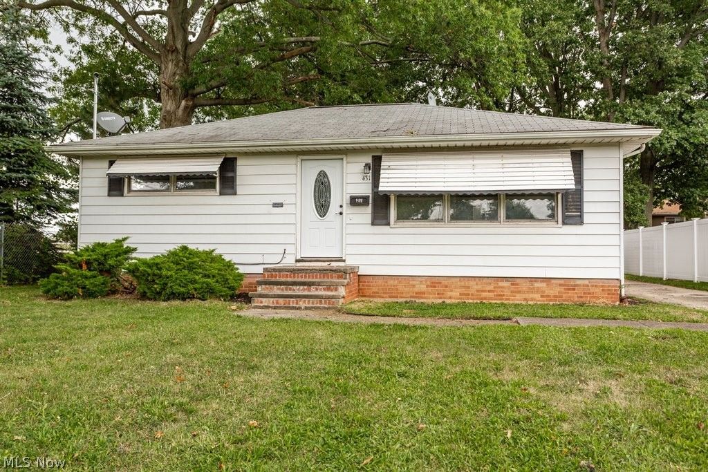 431 Beebe Ave, Elyria, OH 44035