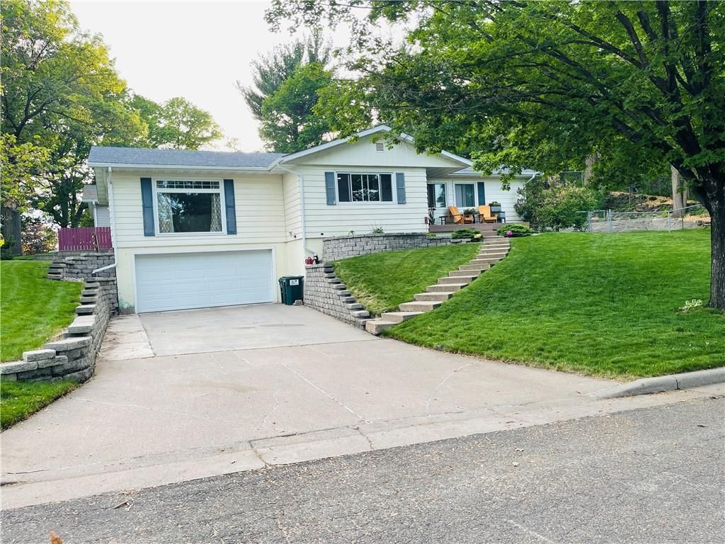 2820 Agnes St, Eau Claire, WI 54701 Trulia