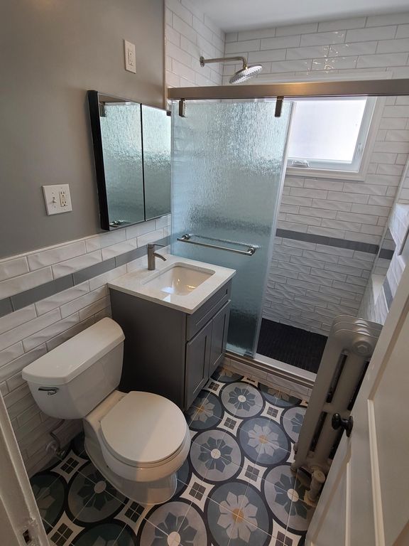 11 Bailey St #2, Dorchester Center, MA 02124