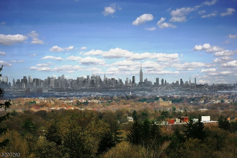 How far is montclair nj hot sale from nyc