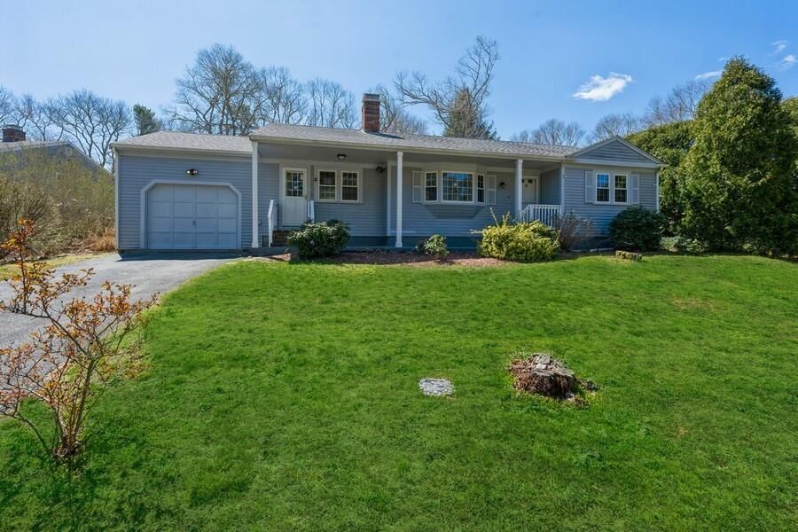 51 Carrie Lee's Way, Centerville, MA 02632