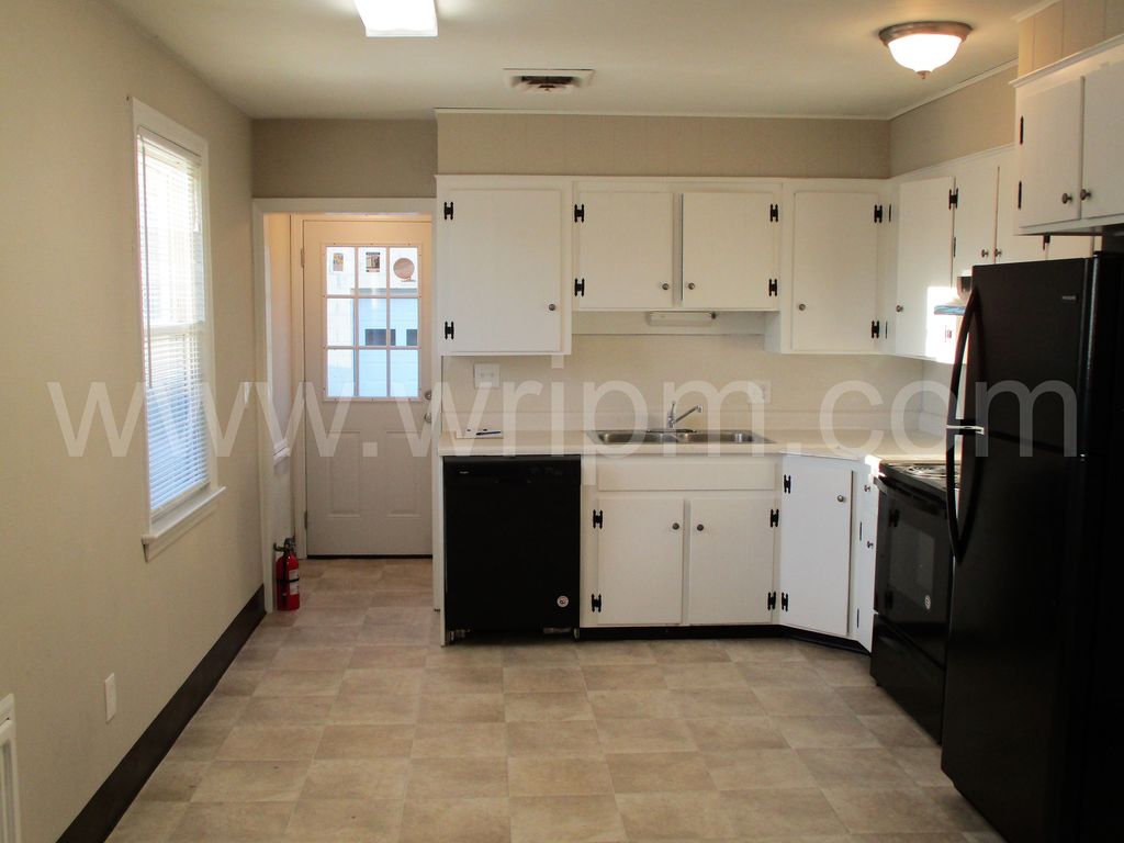 1103 Maple Ave, Vineland, NJ - 3 Bed, 1 Bath Single-Family Home - 9